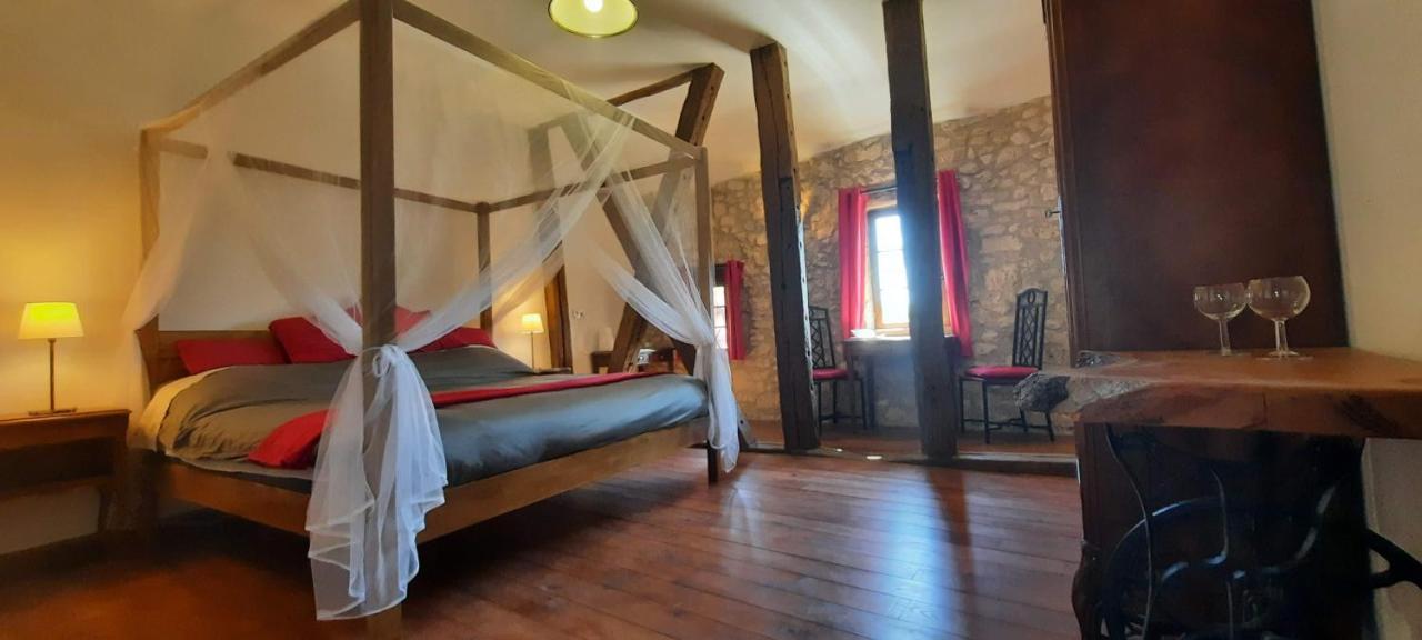 Le Fort D'Issigeac Chambres D'Hotes Exteriör bild